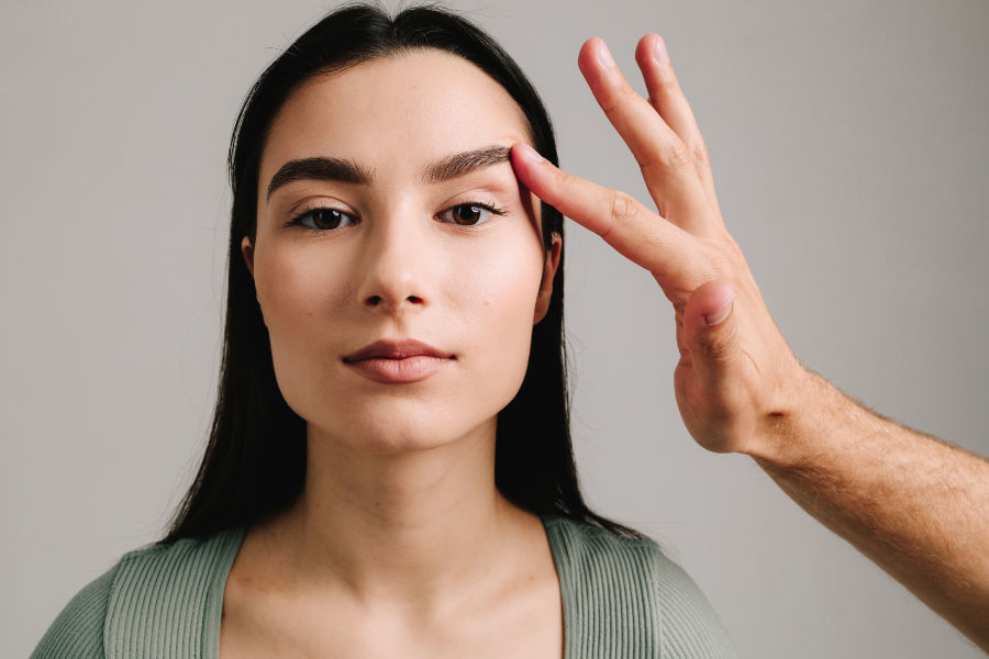 trucco giusto per forma occhi diversa