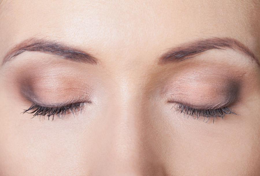 trucco occhi infossati
