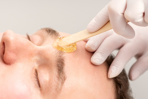 depilare sopracciglia con la ceretta depilare sopracciglia con la ceretta