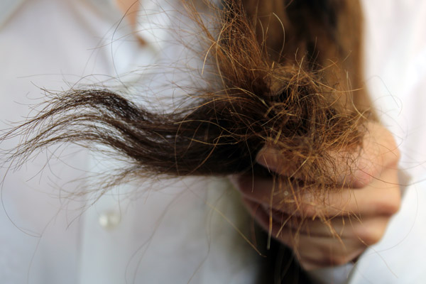 capelli danneggiati e sfibrati